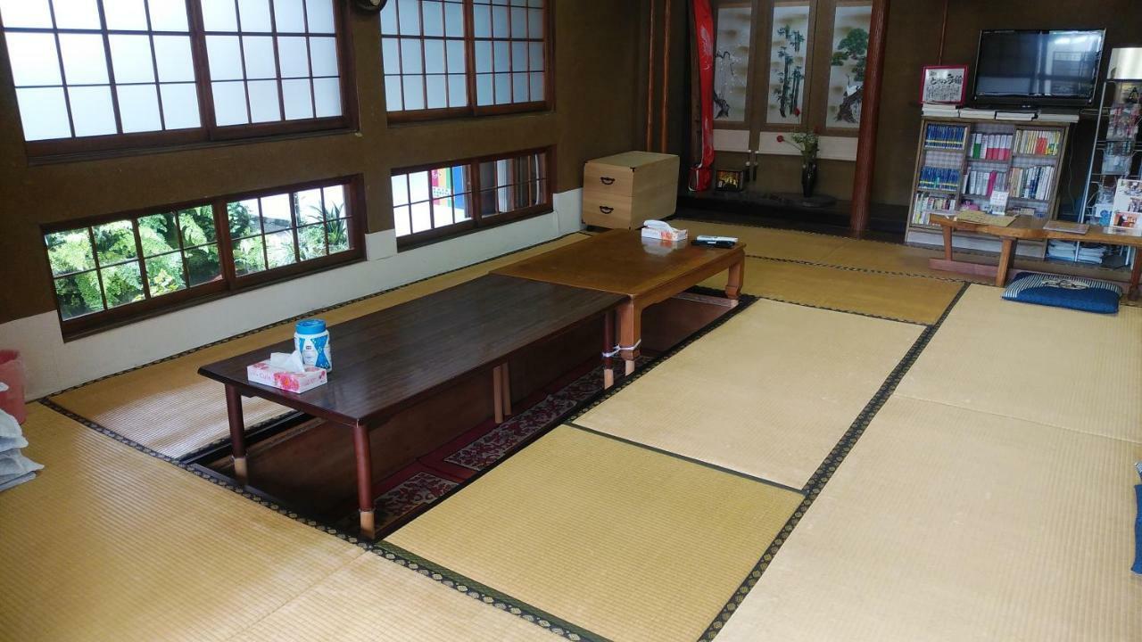Walking Pilgrimage Hotel Tokiwa Ryokan Ozu  Extérieur photo
