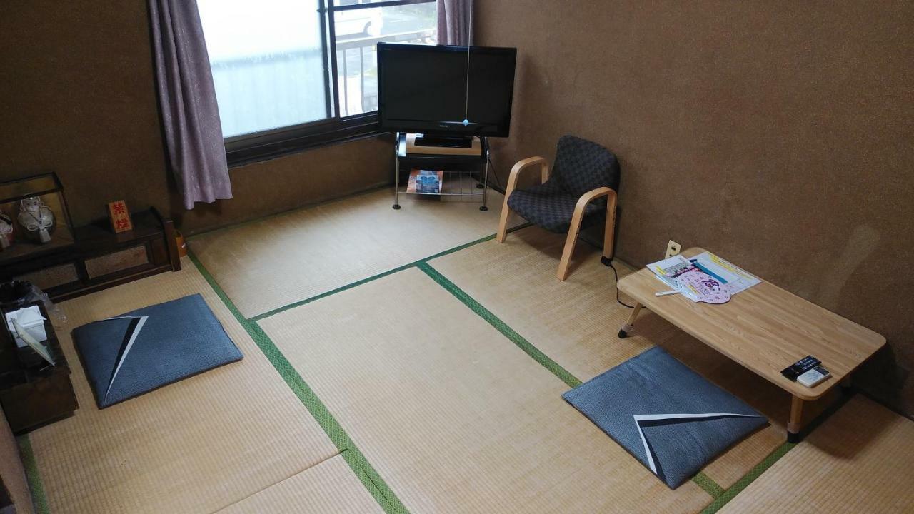Walking Pilgrimage Hotel Tokiwa Ryokan Ozu  Extérieur photo