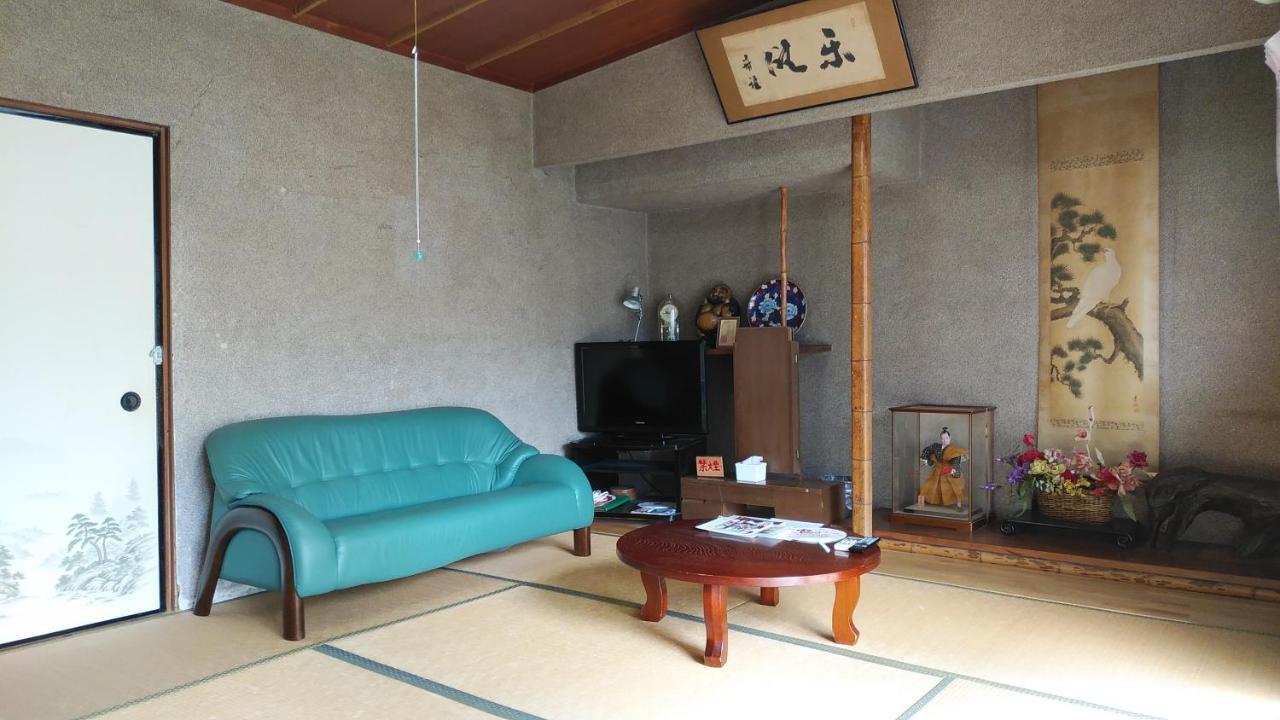 Walking Pilgrimage Hotel Tokiwa Ryokan Ozu  Extérieur photo